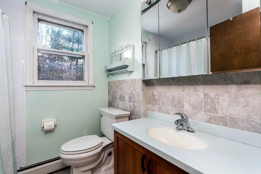 Photo of 955 Summer Street