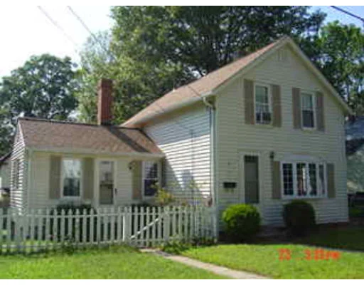 Photo of 10 Pine Street