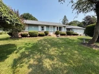 Photo of 14 Squire Ln