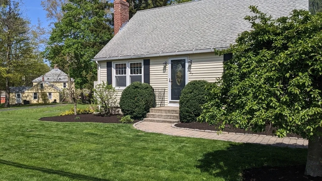 Photo of 37 Maple St