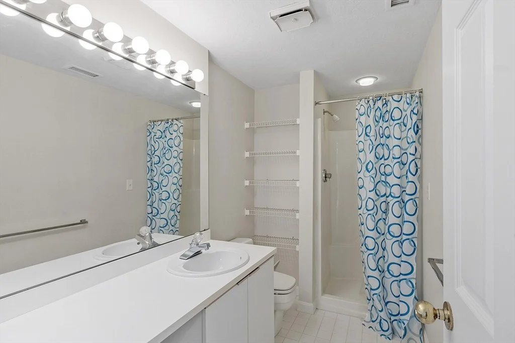 Photo of Unit 31 at 31 Pointe Rok