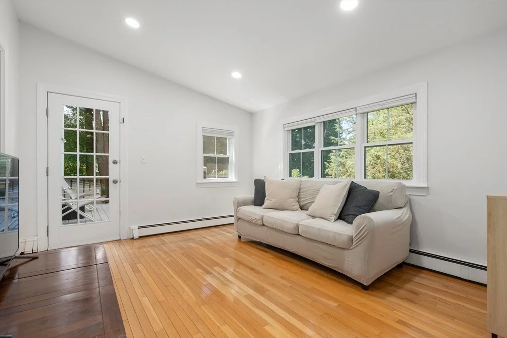 Photo of 14 Fuller Brook Ave