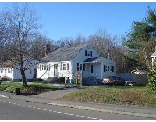 Photo of 932 Centre St