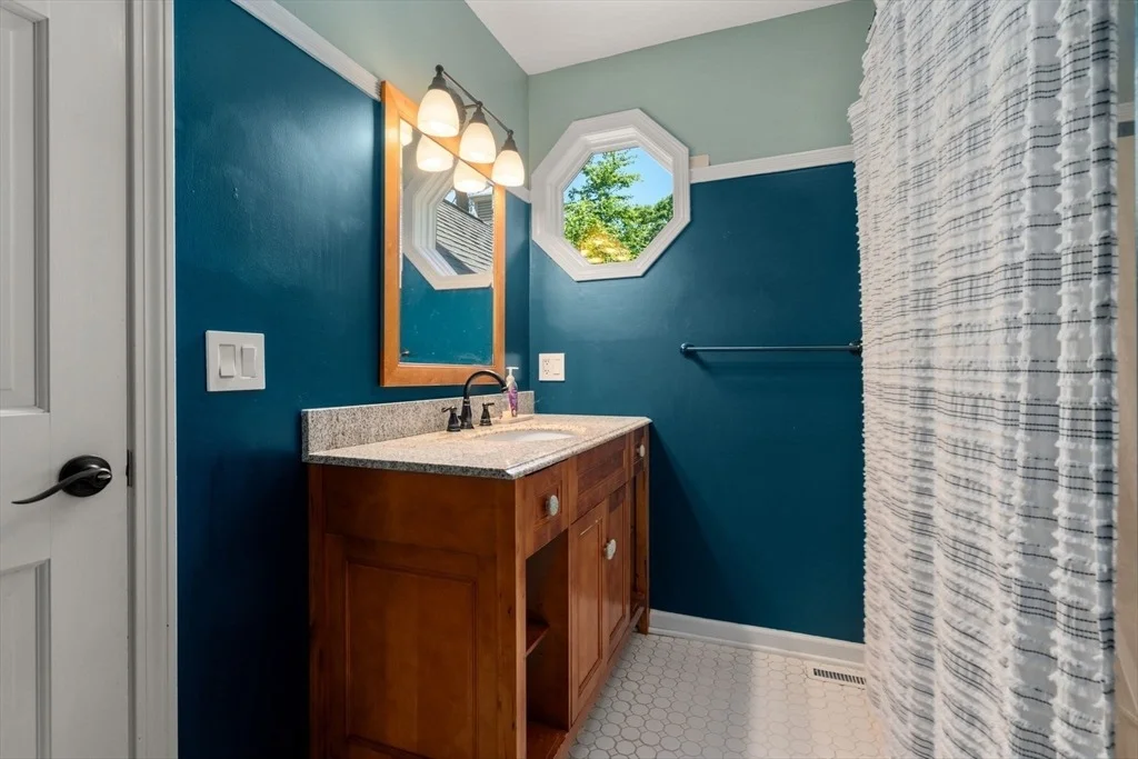 Photo of 180 Loomis Ridge