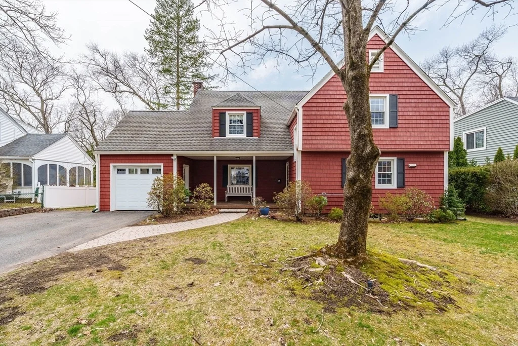 Photo of 236 Burbank Rd