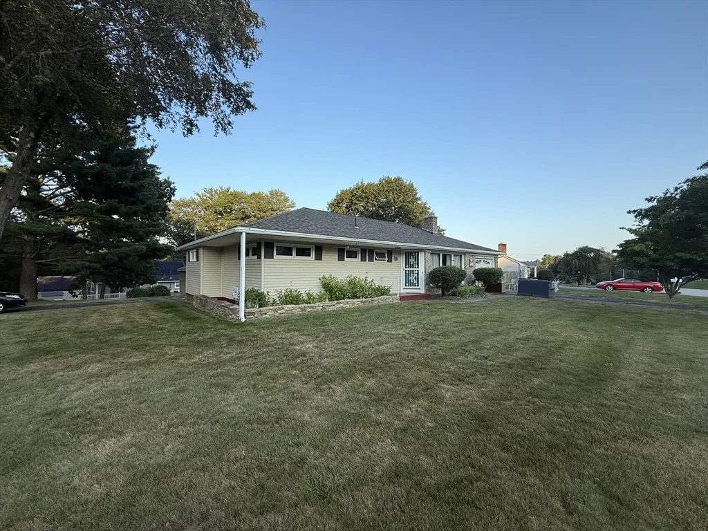 Photo of 58 Lakeview Ave