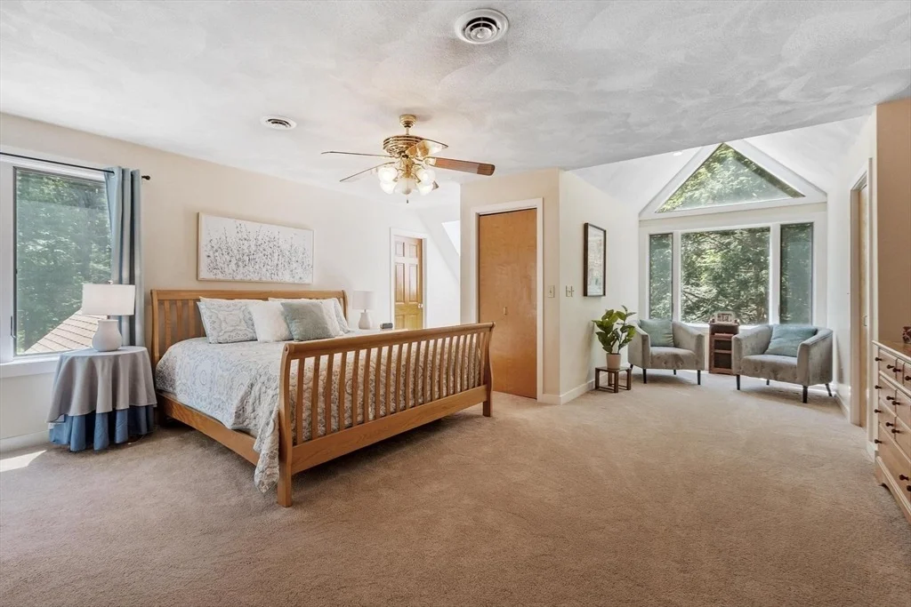 Photo of 78 Carroll Dr