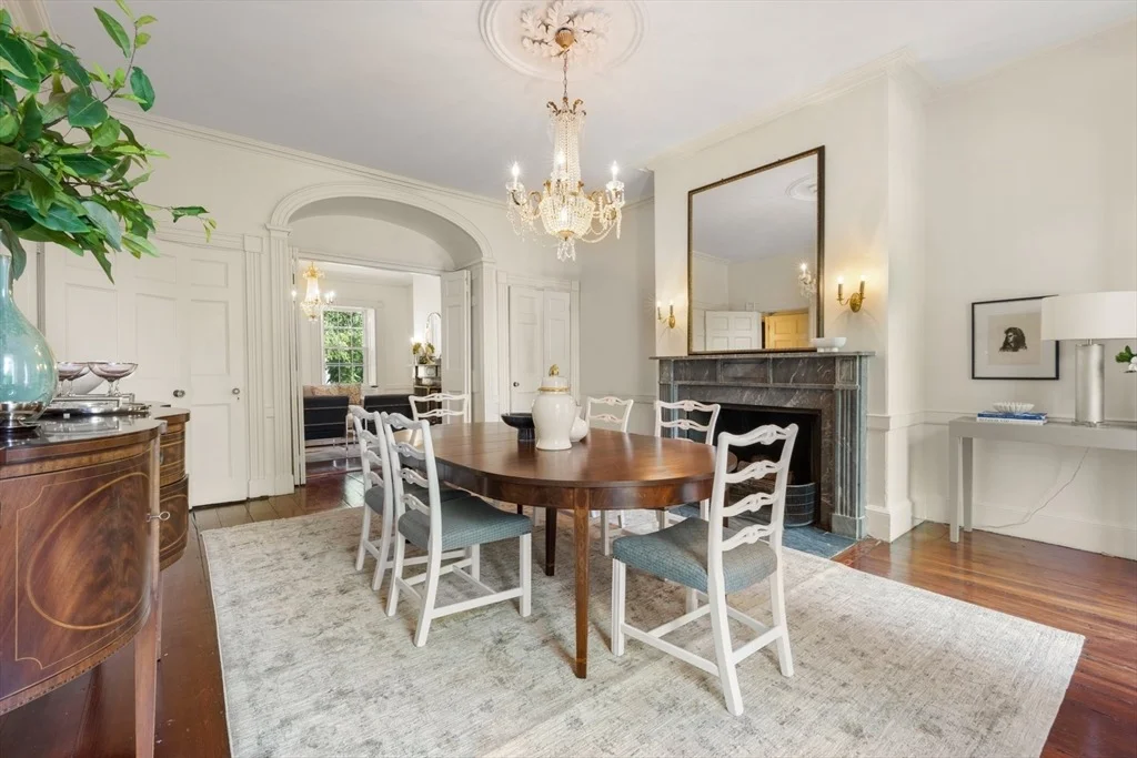 Photo of 33 Chestnut St