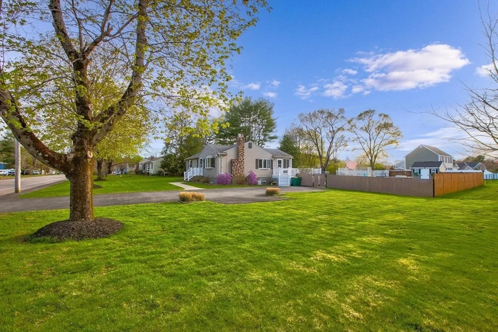 Photo of 649 Elm St
