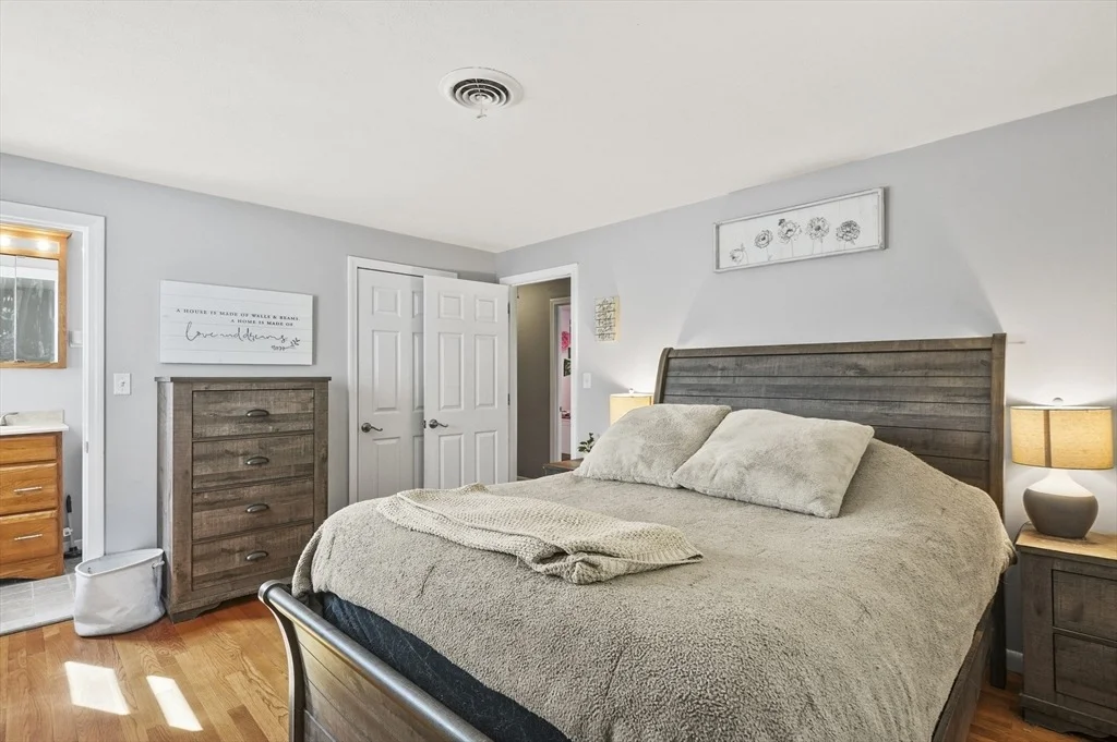 Photo of 5 Hawthorne Circle