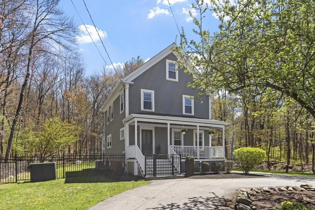 Photo of 203 Main St