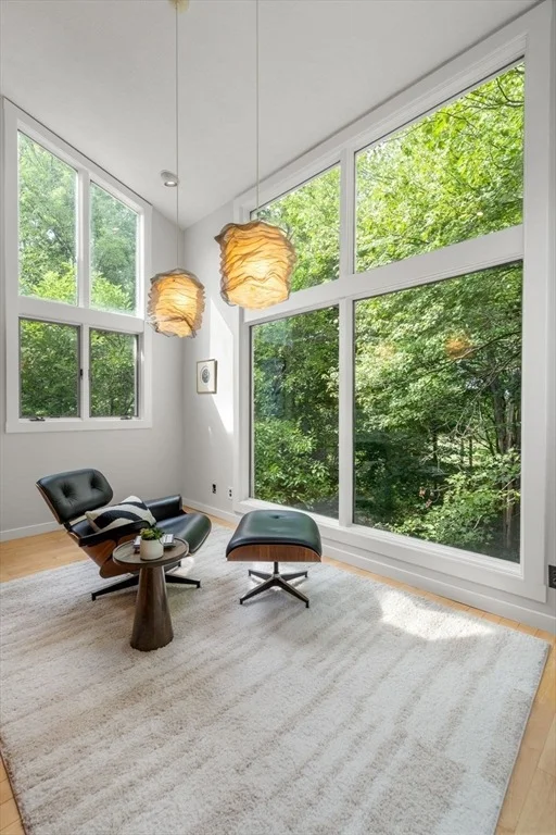 Photo of 341 West St