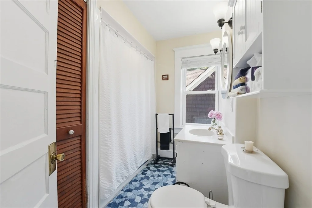 Photo of 24 Thomas Ave