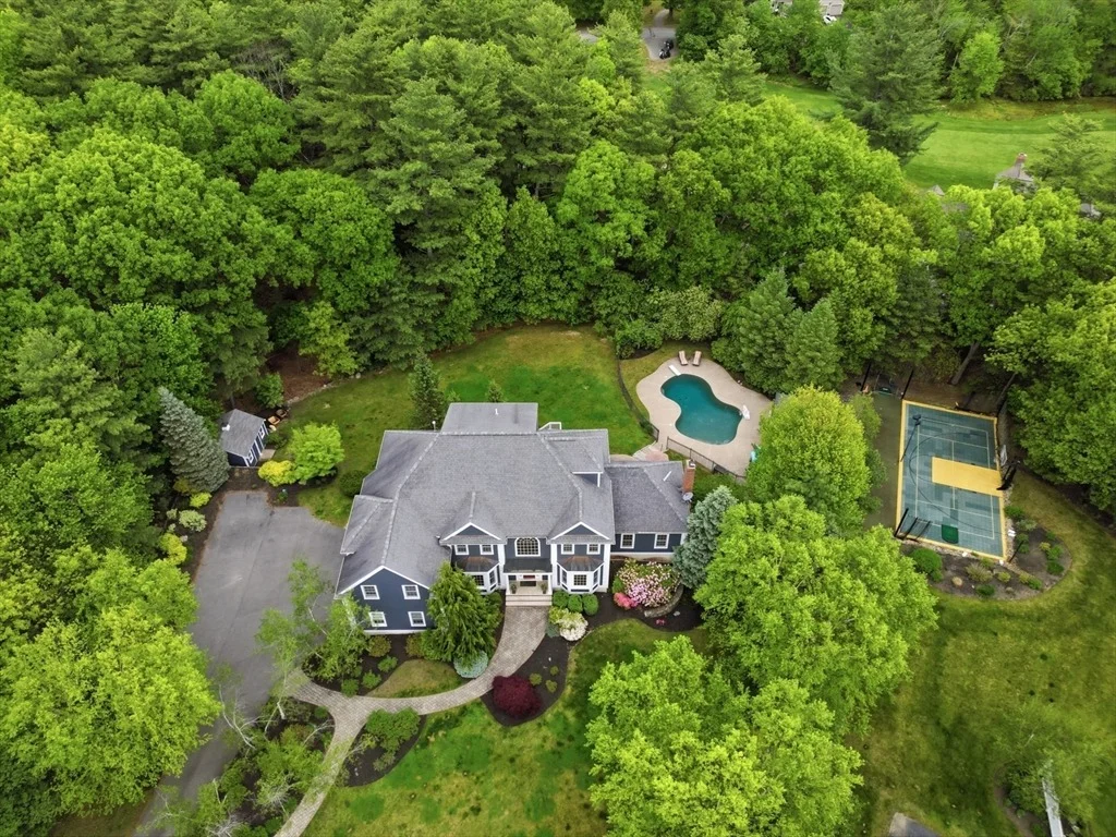 Photo of 20 Tarbox Ln