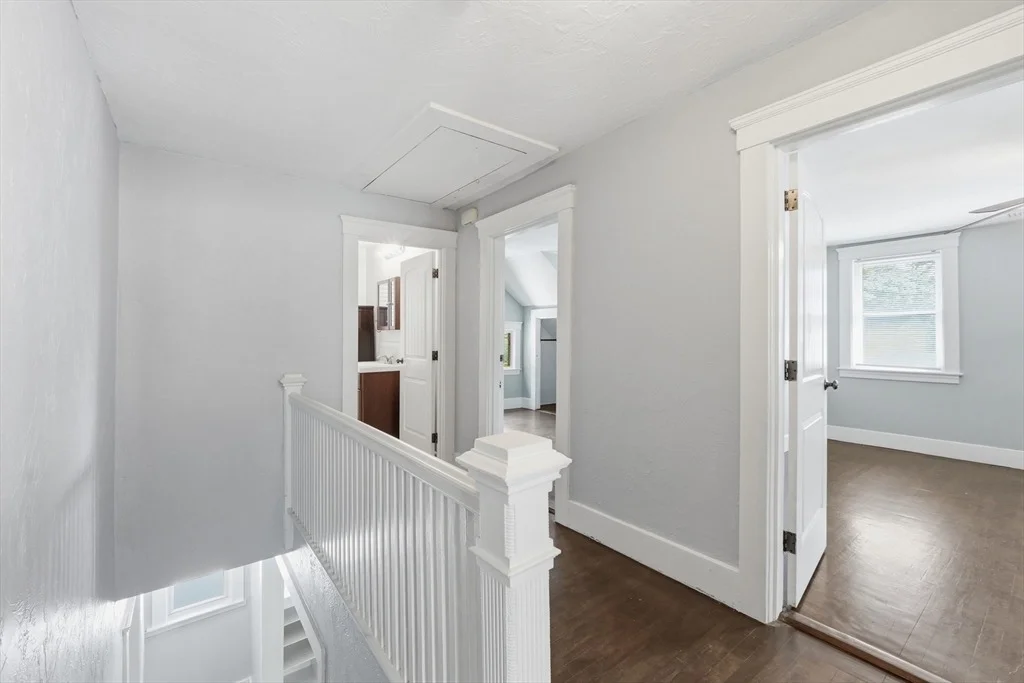 Photo of 14 Saint Elmo Rd