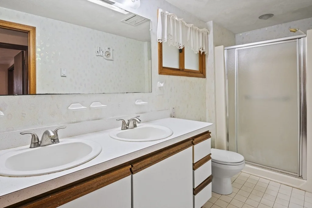 Photo of 8 Hunter Circle