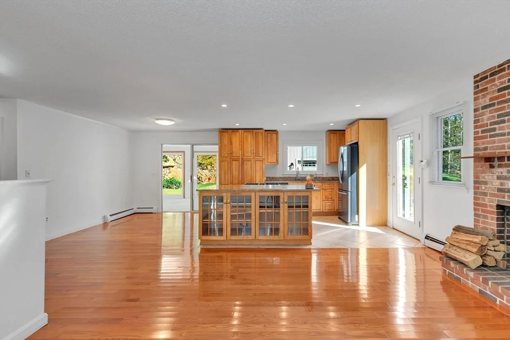Photo of 50 Laurel St