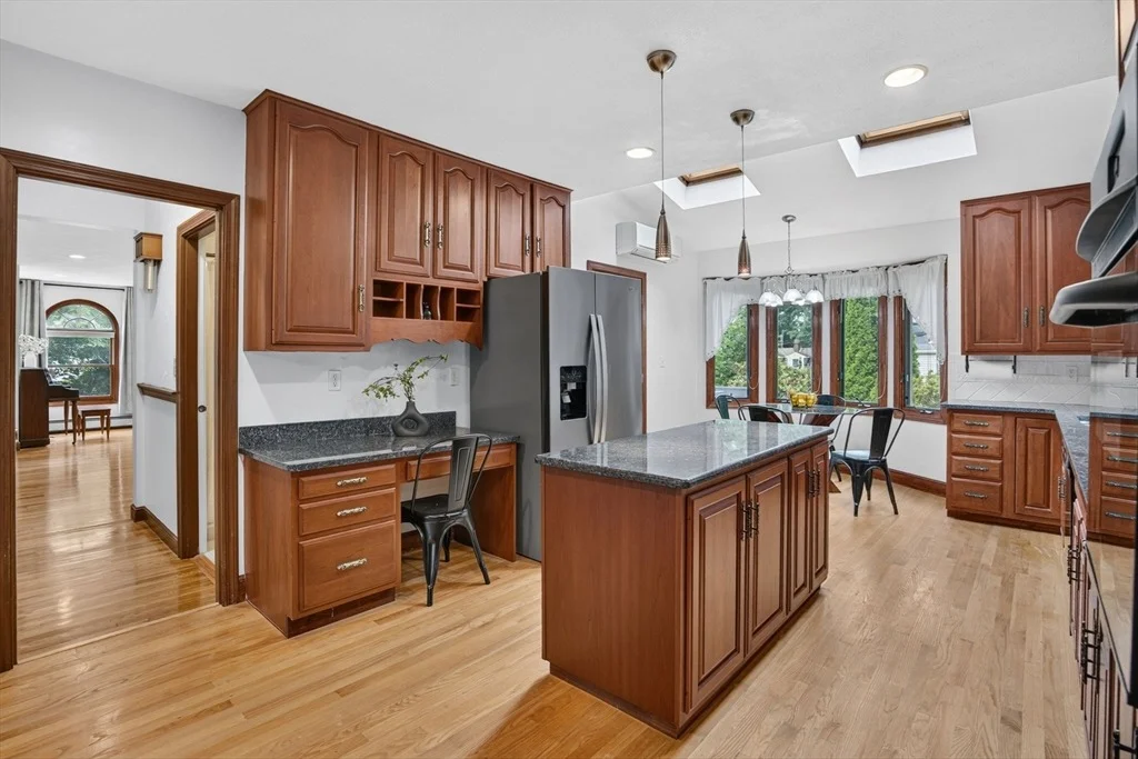 Photo of 8 Marion Ave