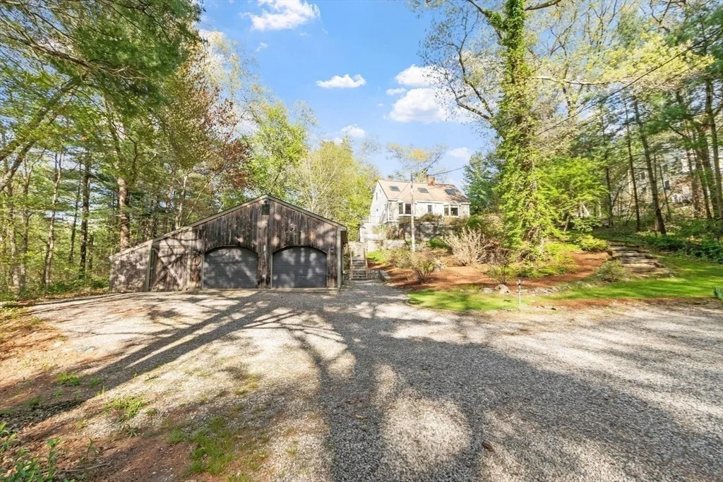Photo of 215 Wethersfield Street