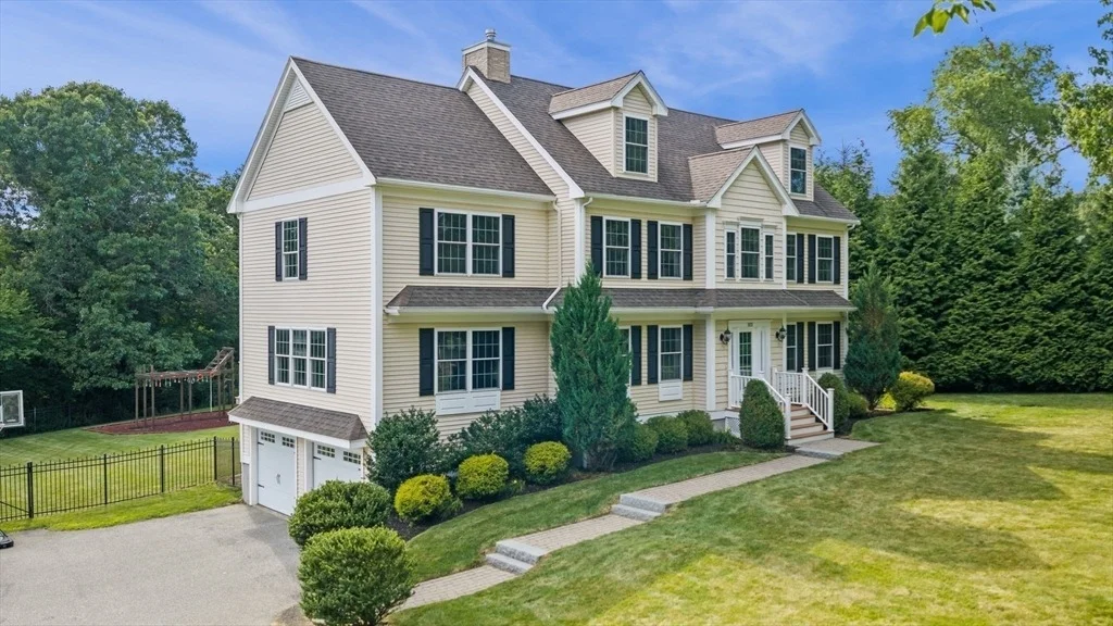 Photo of 103 Wenham Rd