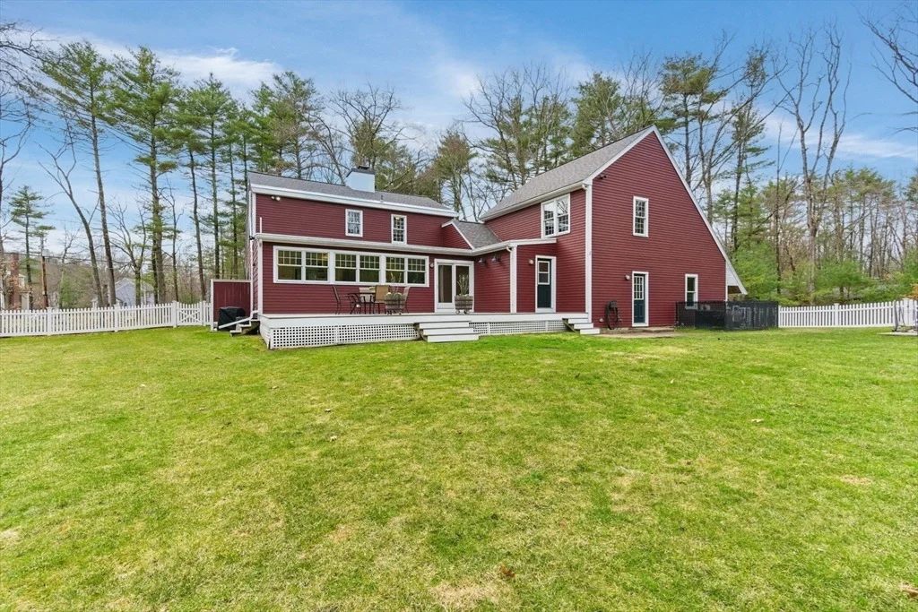 Photo of 648 Stow Rd