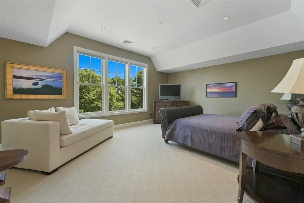 Photo of 37 Shoestring Bay Road