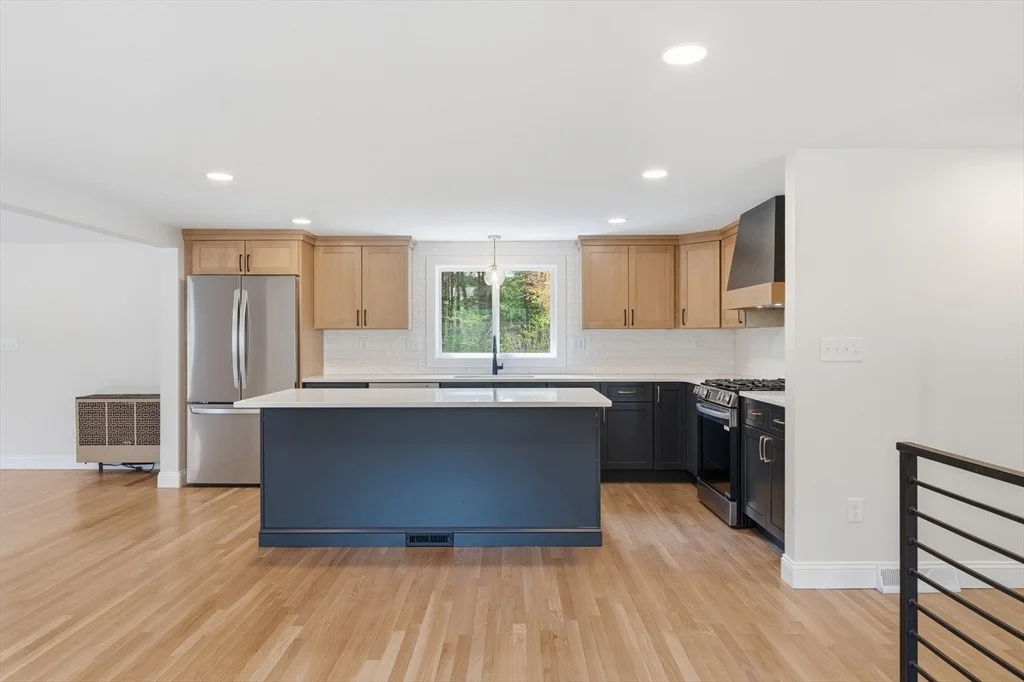 Photo of 44 Wildbrook Road