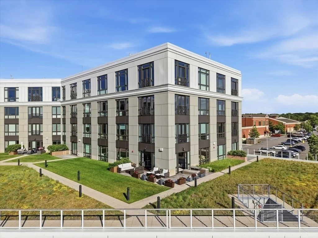 Photo of Unit 212 at 10 Shipyard Dr