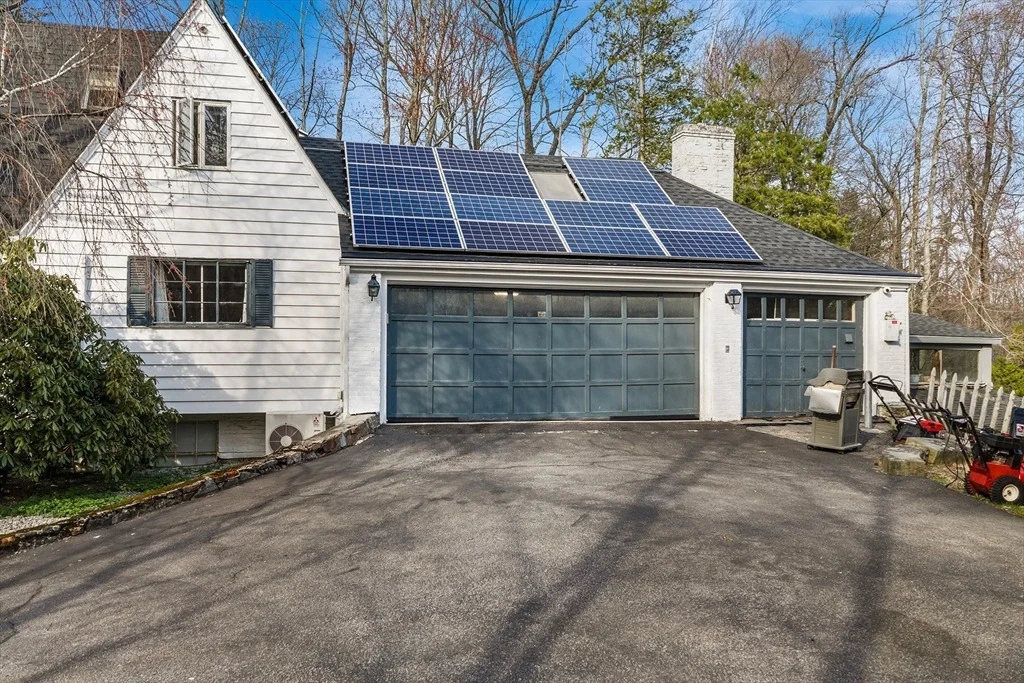 Photo of 3 Old Brook Dr