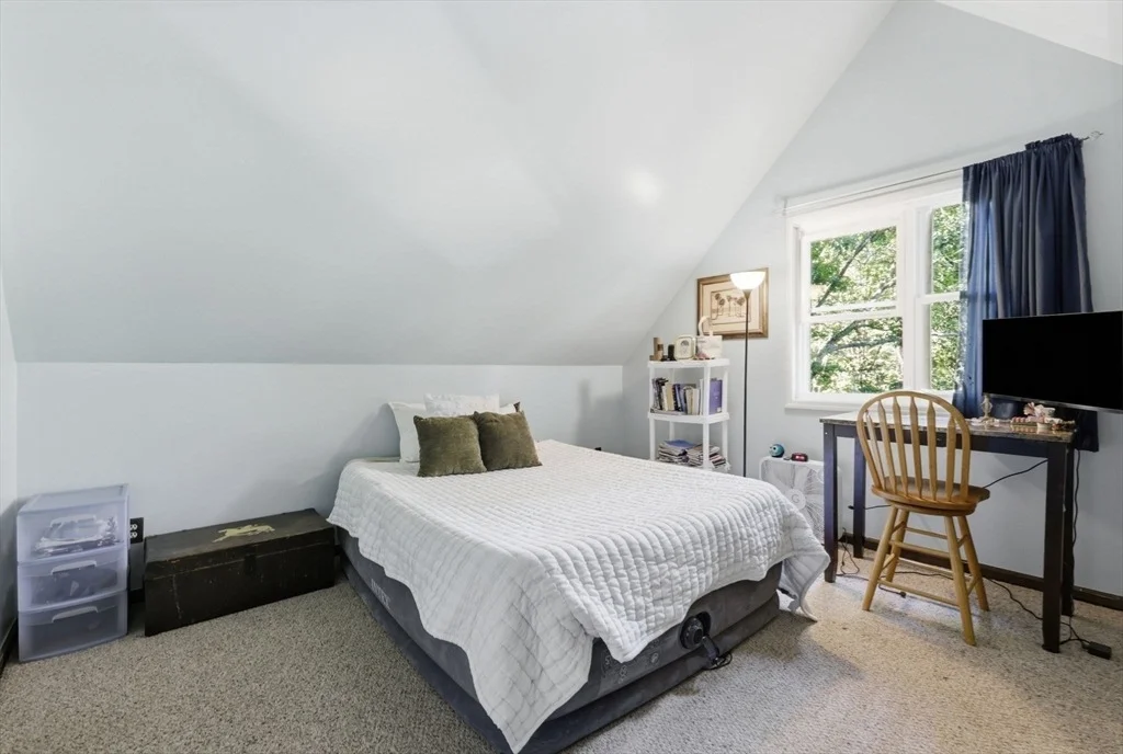 Photo of 93 Beaver Lake Rd