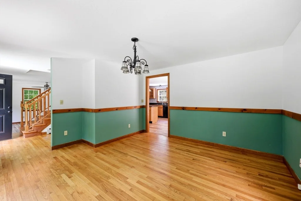 Photo of 60 Bartlett Lane
