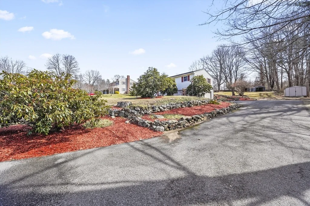 Photo of 43 Colonial Drive