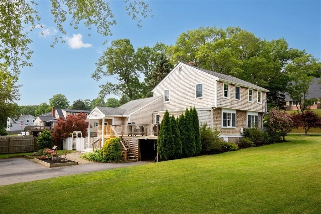 Photo of 100 Elm St
