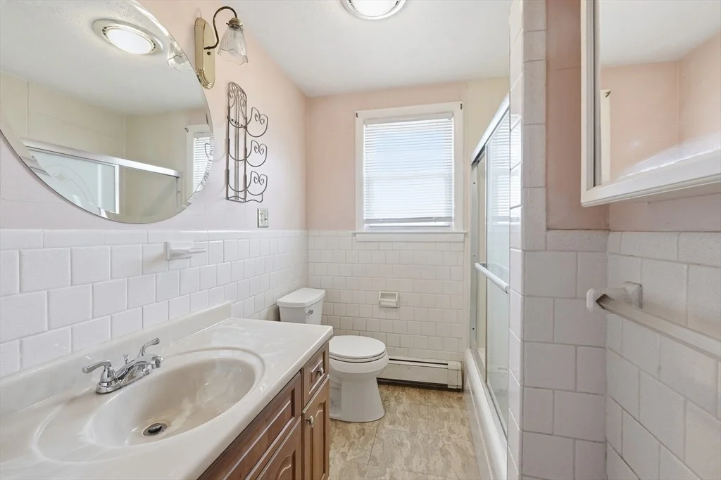Photo of 43 Robin Rd