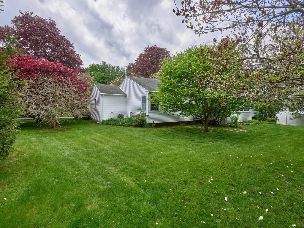 Photo of 42 Ellis Dr.
