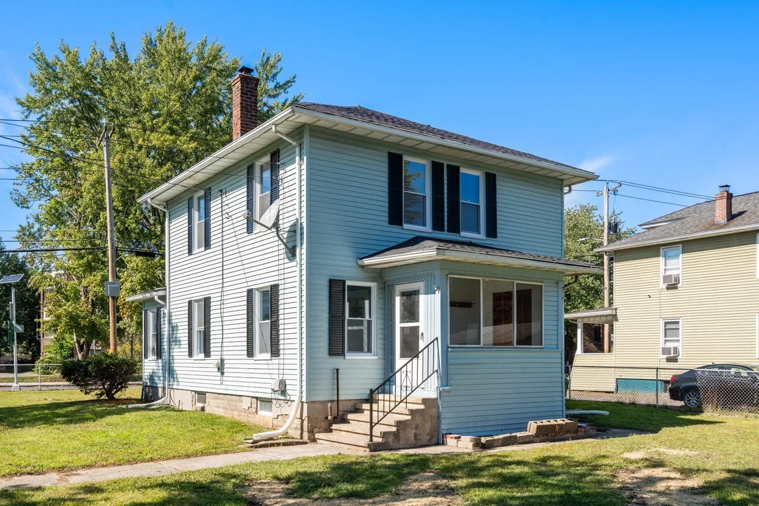 Photo of 549 Chicopee St