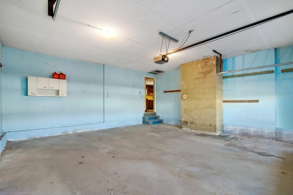 Photo of 17 Labelle Cir