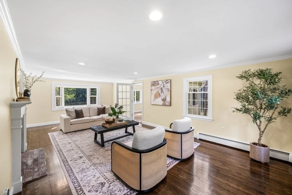 Photo of 30 Meadow Dr