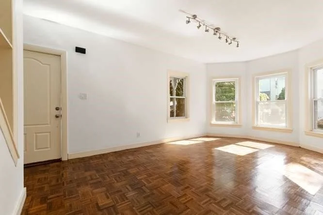 Photo of 69 Franklin St