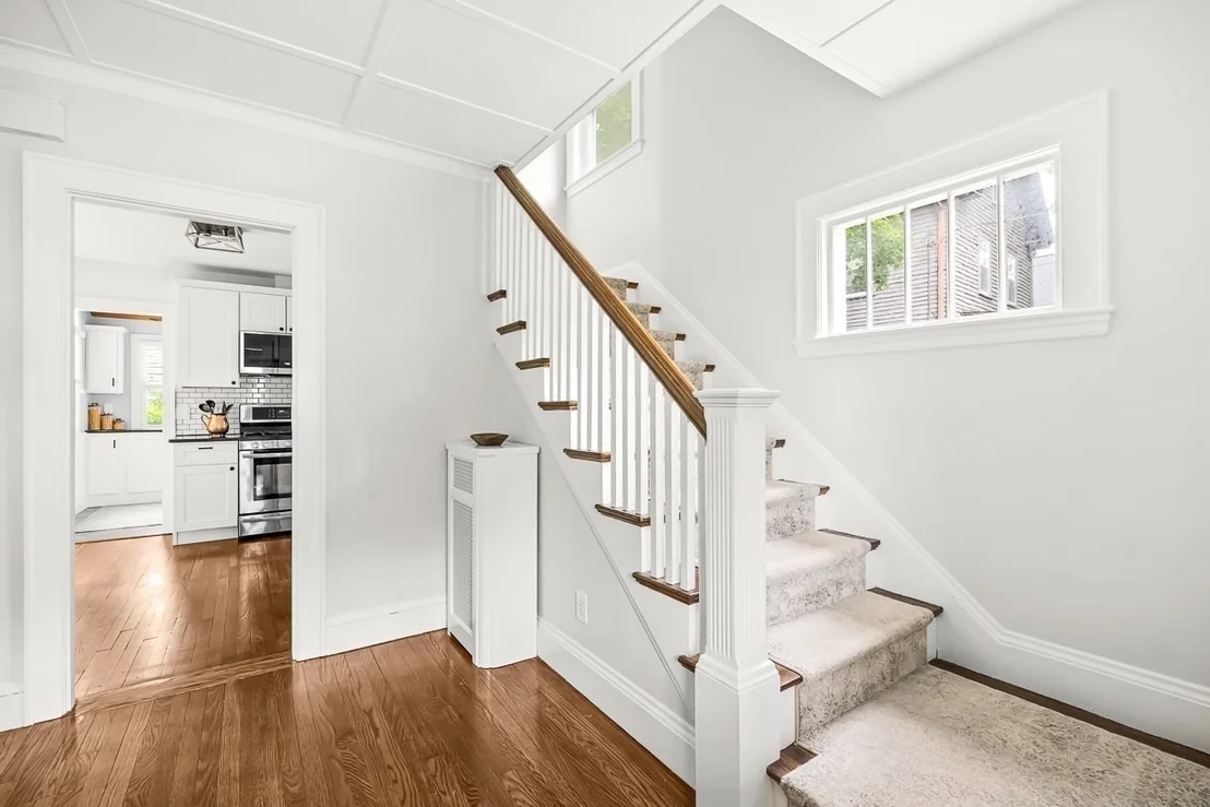 Photo of 297 Woburn Street