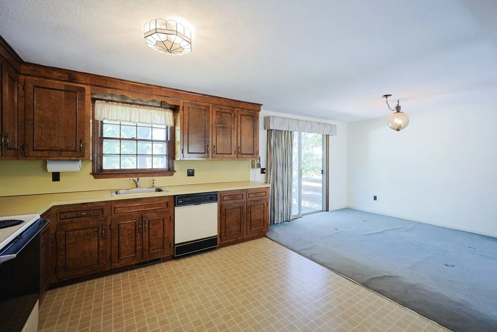 Photo of 7 Eric Ln
