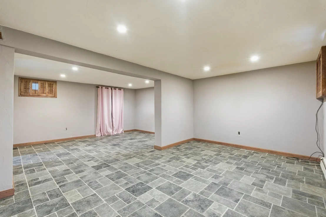 Photo of 11 Van Brunt Avenue