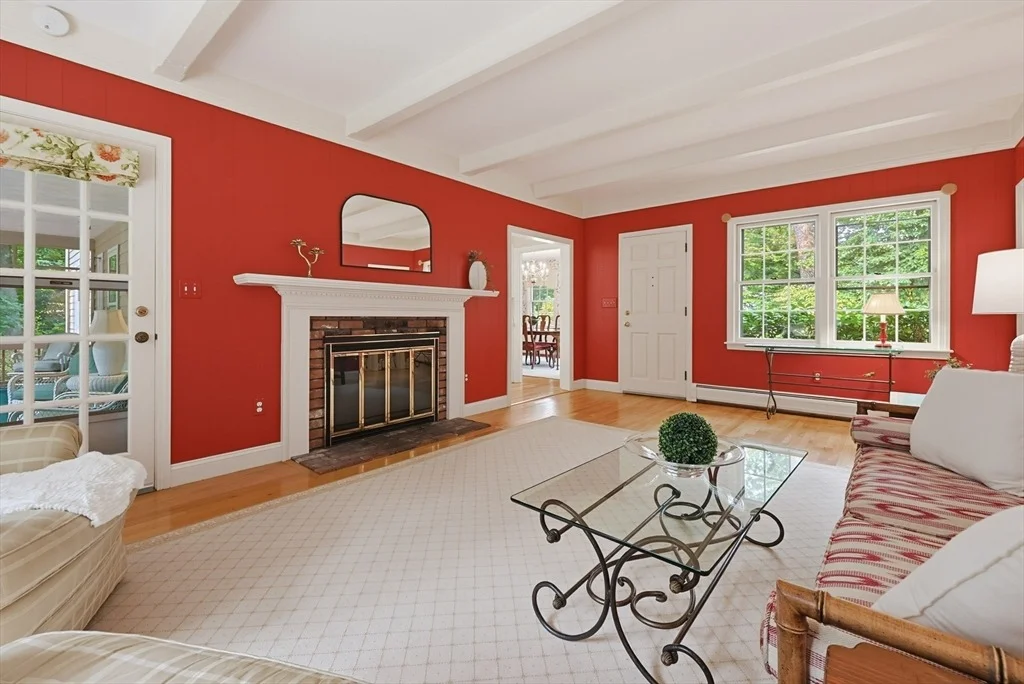 Photo of 32 Thayer Farm Rd