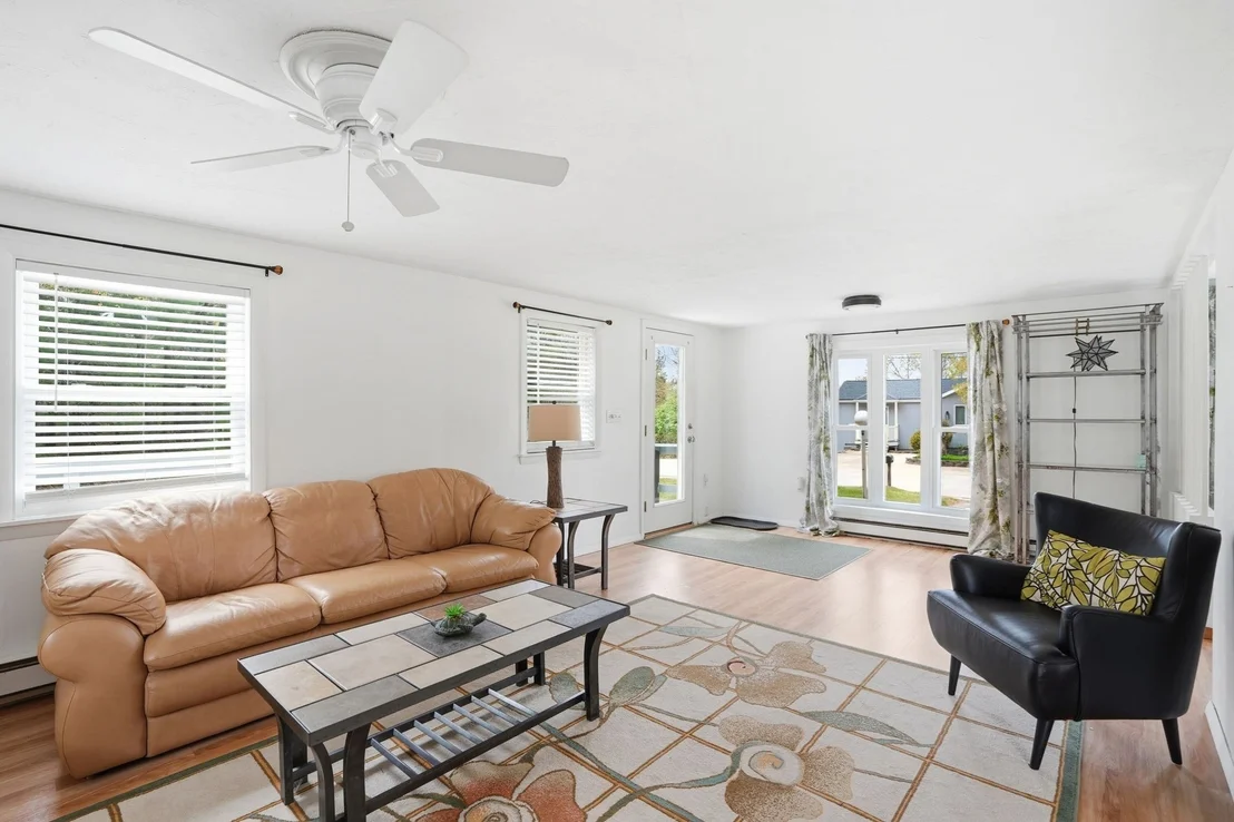 Photo of 94 Edgewater Drive