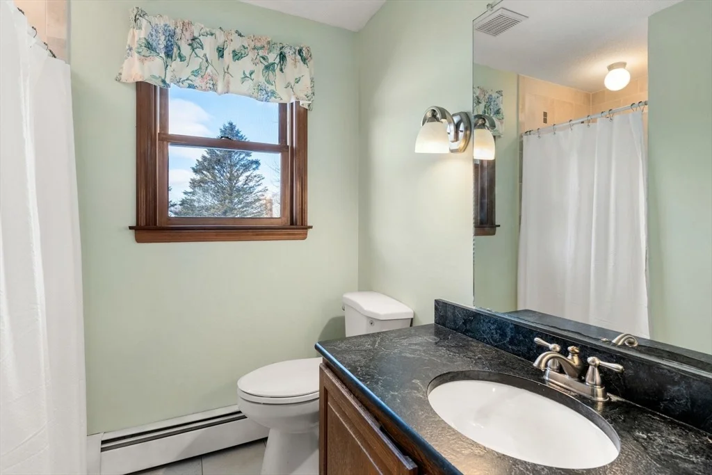 Photo of 384 Pine St