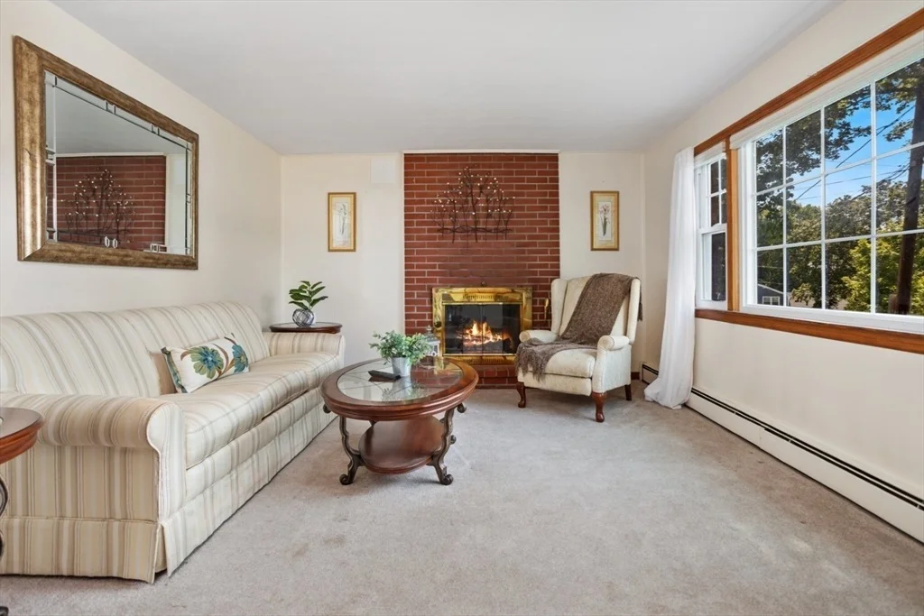 Photo of 44 Blueridge Ave