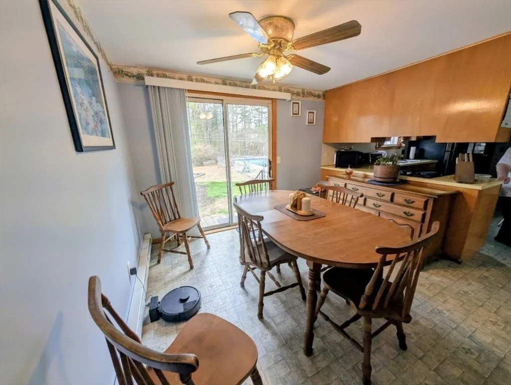 Photo of 16 Pinewood  Dr