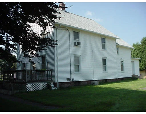 Photo of 465 River Road