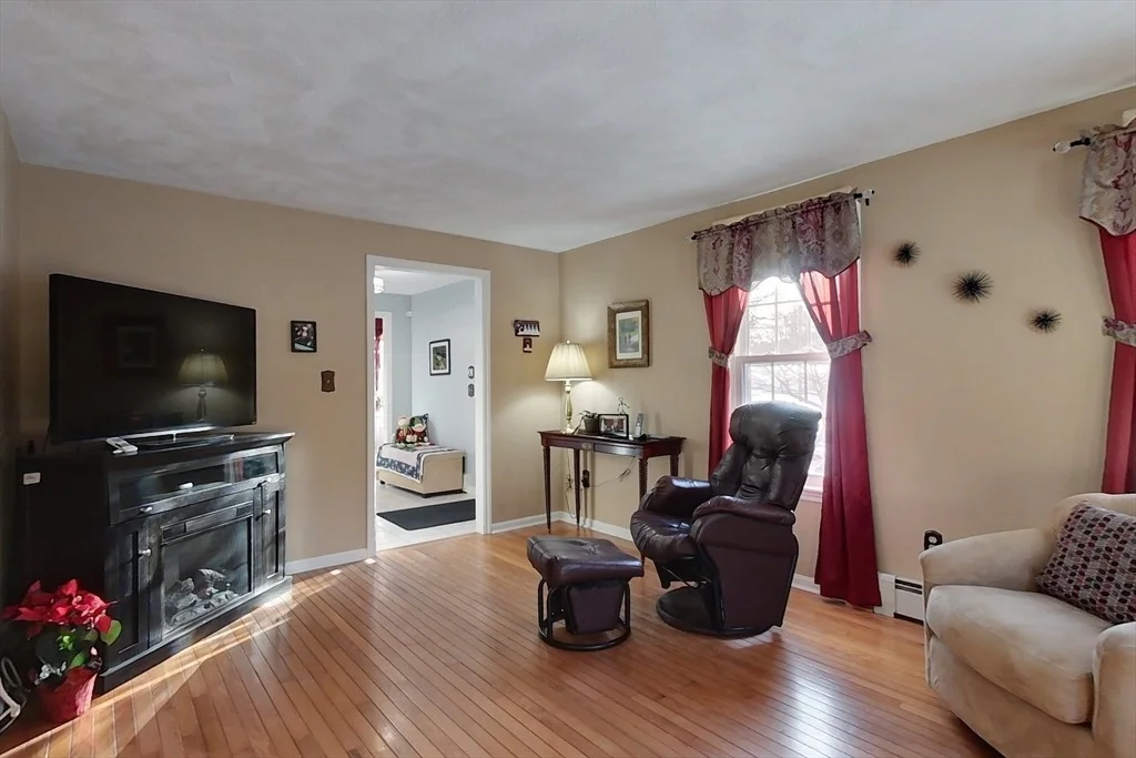 Photo of 3 Joyce Dr
