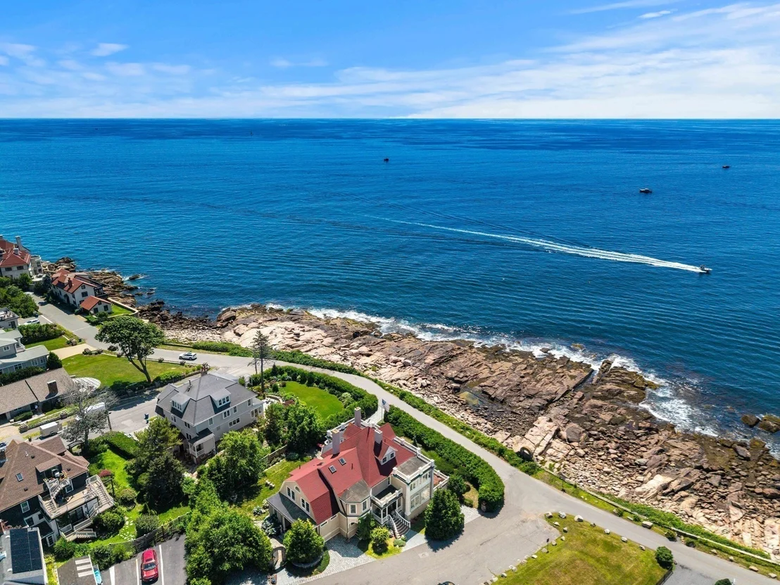 Photo of 31 Shore Rd.